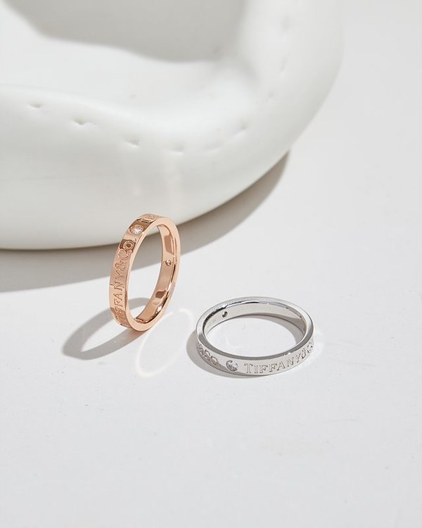 티파니앤코 T&CO 밴드링 2color [매장가 237만원대]