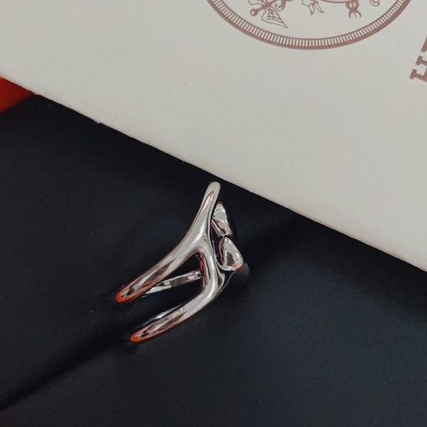 에르메스 체인 단크르 링 [매장가 111만원대]