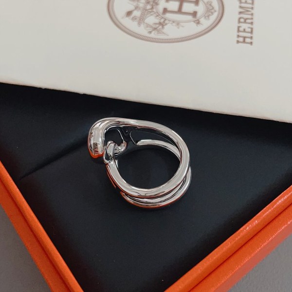 에르메스 체인 단크르 링 [매장가 111만원대]