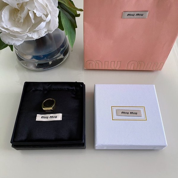 미우미우 메탈 링 [매장가 51만원대]