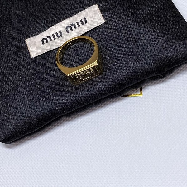 미우미우 메탈 링 [매장가 51만원대]