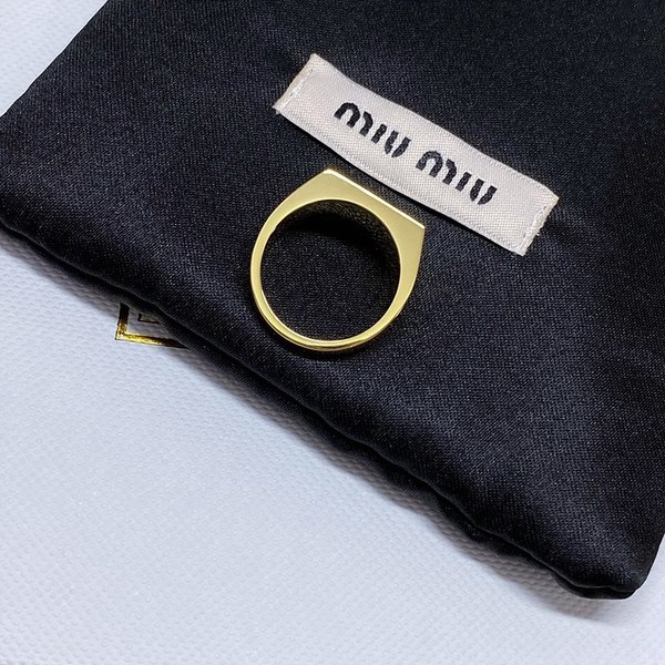 미우미우 메탈 링 [매장가 51만원대]