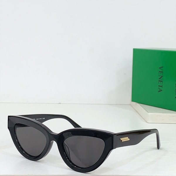 보테가베네타 샤프 캣 아이 선글라스 7color [매장가 59만원대]