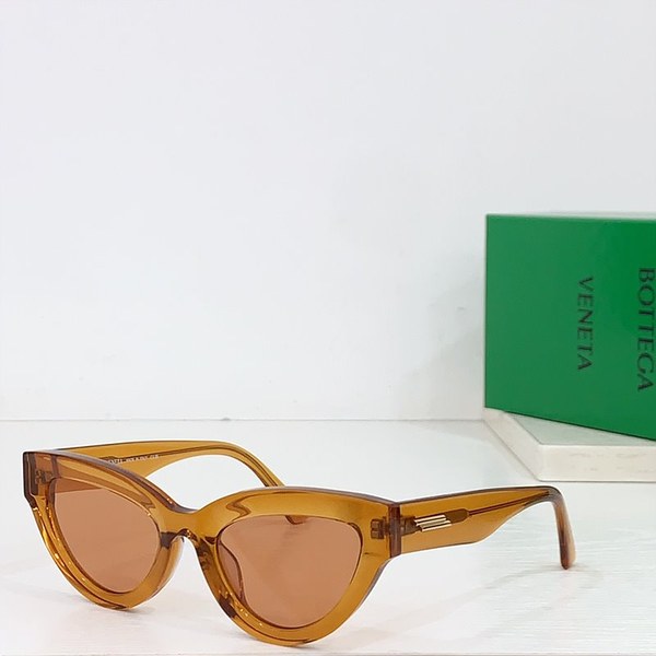 보테가베네타 샤프 캣 아이 선글라스 7color [매장가 59만원대]