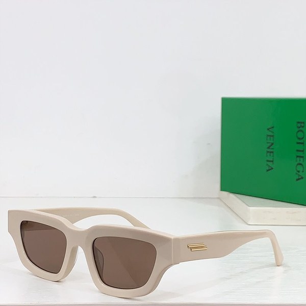 보테가베네타 샤프 스퀘어 선글라스 7color [매장가 59만원대]