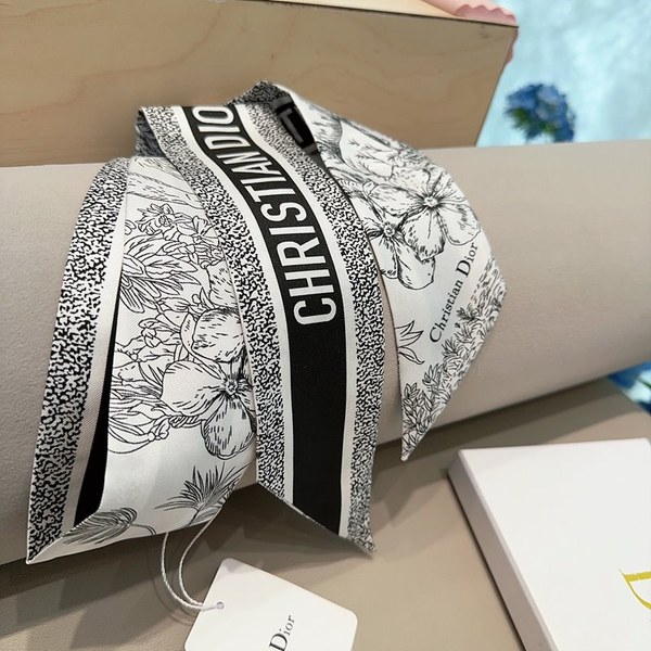 디올 Dior 미차 스카프 / flower /