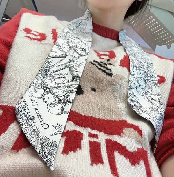 디올 Dior 미차 스카프 / flower /