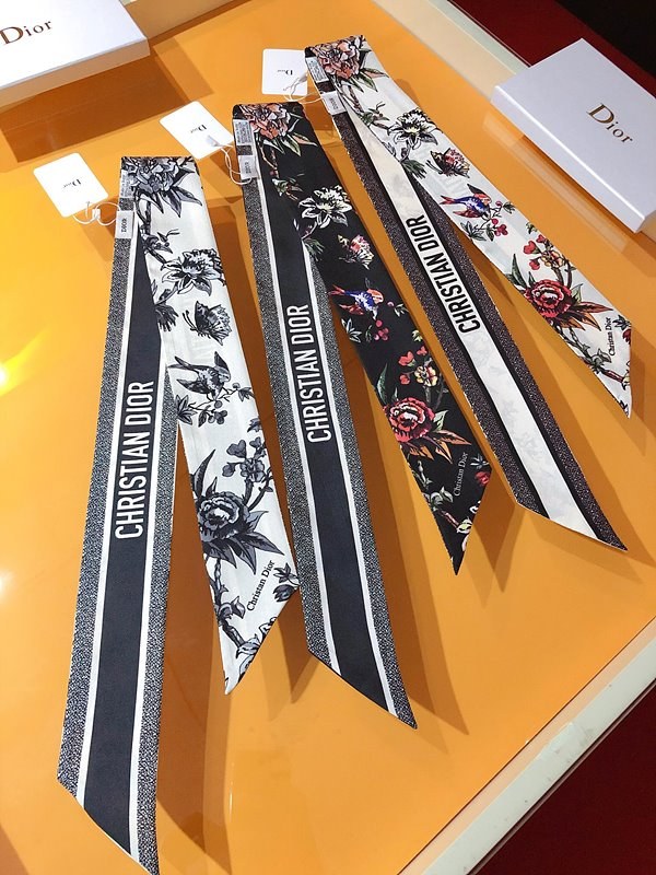 디올 Dior 미차 스카프 / JARDIN BOTANIQUE / 블랙