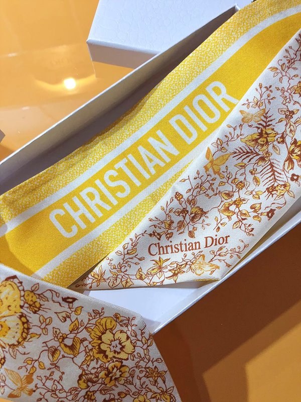 디올 Dior 미차 스카프 / Butterfly Around the World / 옐로우