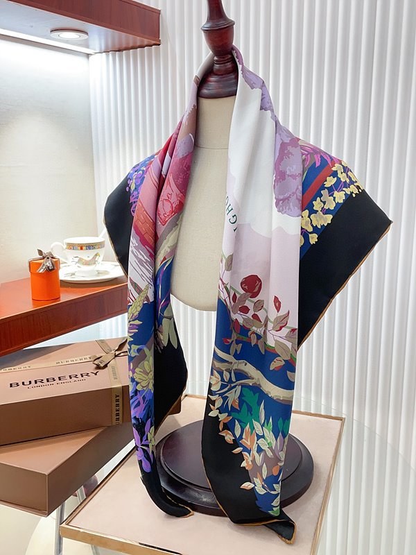 버버리 하이그로브 스카프 2COLOR [매장가 260만원대]