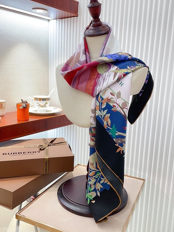 버버리 하이그로브 스카프 2COLOR [매장가 260만원대]