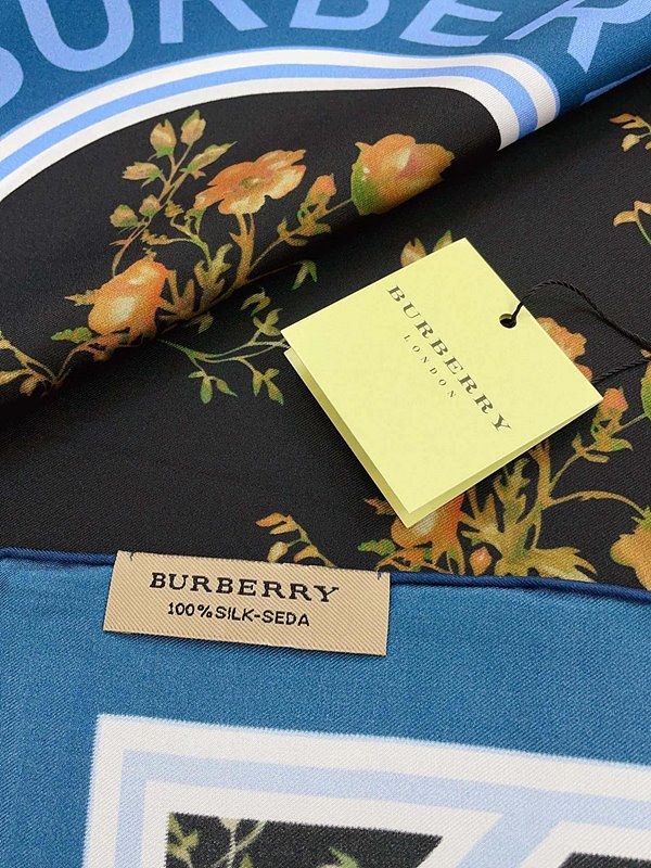버버리 꽃무늬 스카프 2COLOR [매장가 260만원대]