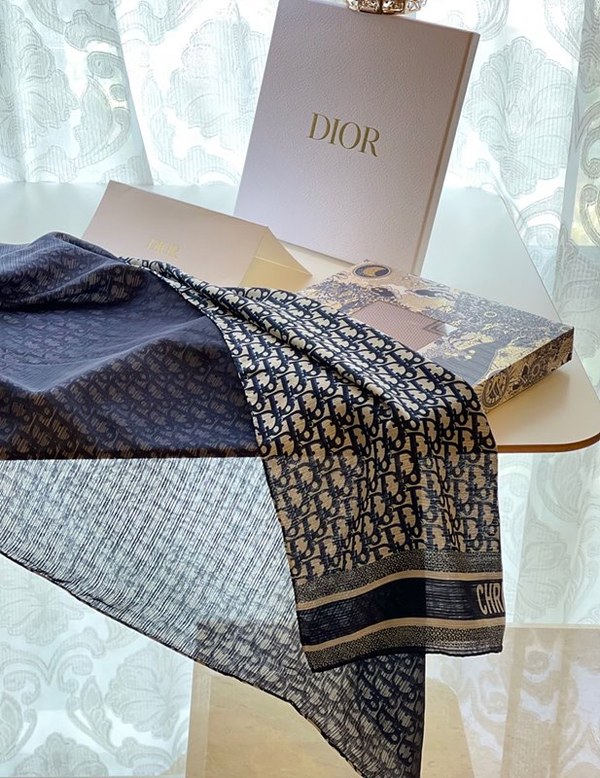 디올 실크 오블리크 스카프 [매장가 350만원대]