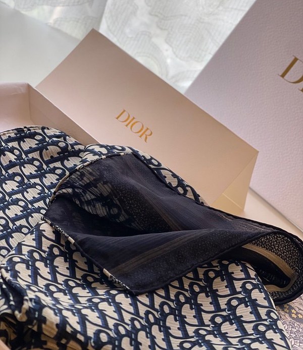 디올 실크 오블리크 스카프 [매장가 350만원대]