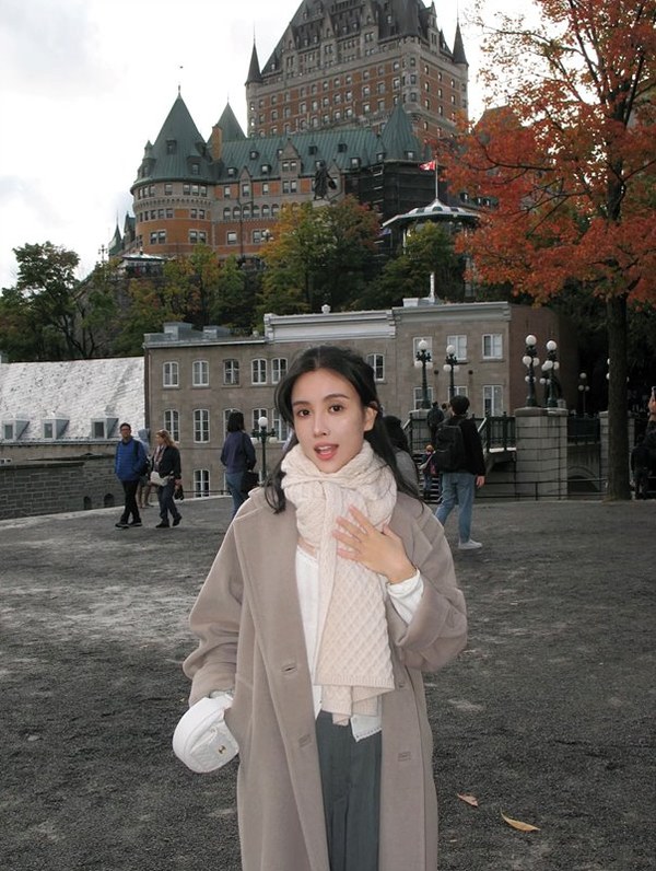 샤넬 울 롱 스카프 [매장가 320만원대]