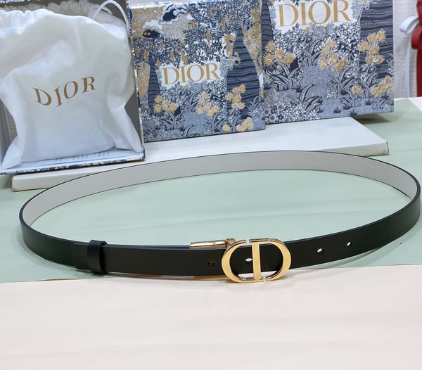 디올 Dior 30 Montaigne 리버시블 벨트 / 블랙라떼20mm [매장가123만원대]