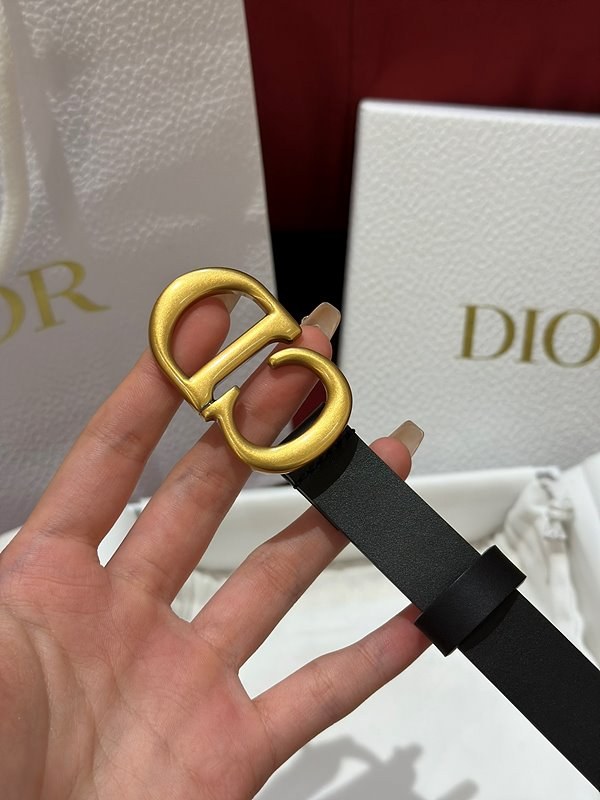 디올 Saddle 벨트 [매장가 83만원대]