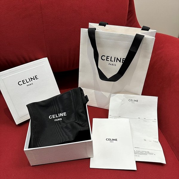 셀린느 미디엄 트리옹프 벨트 [매장가 90만원대]