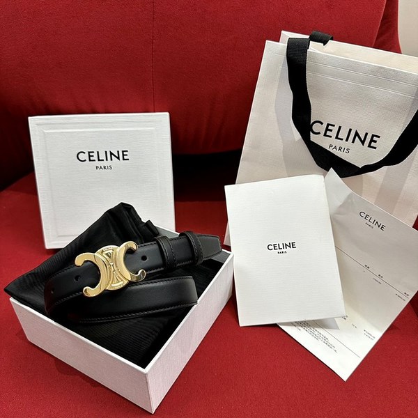 셀린느 미디엄 트리옹프 벨트 [매장가 90만원대]