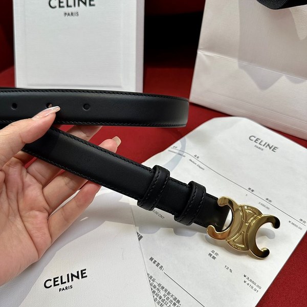셀린느 미디엄 트리옹프 벨트 [매장가 90만원대]