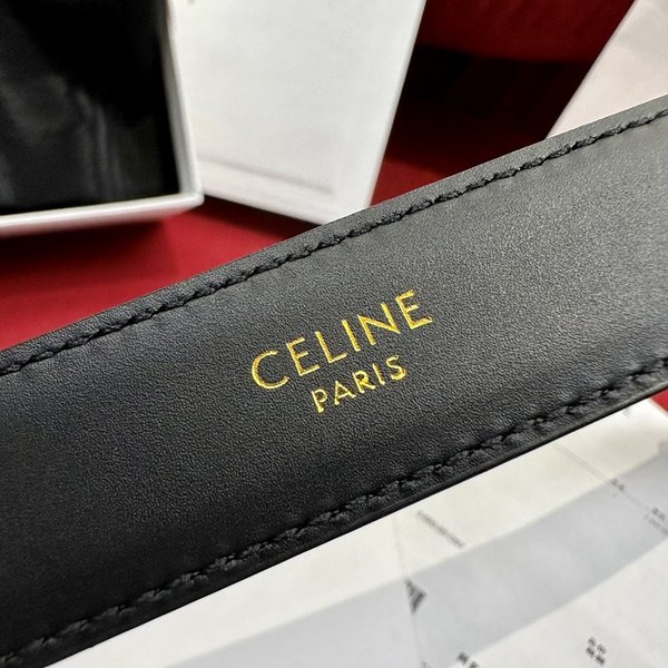 셀린느 미디엄 트리옹프 벨트 [매장가 90만원대]