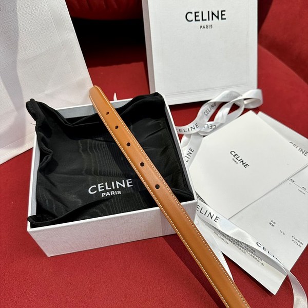 셀린느 미디엄 트리옹프 벨트 [매장가 90만원대]