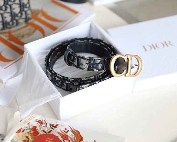 디올 Saddle 벨트[매장가90만원대]