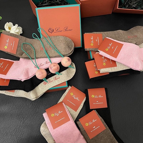 로로피아나 양말 4세트 [매장가 120만원대]