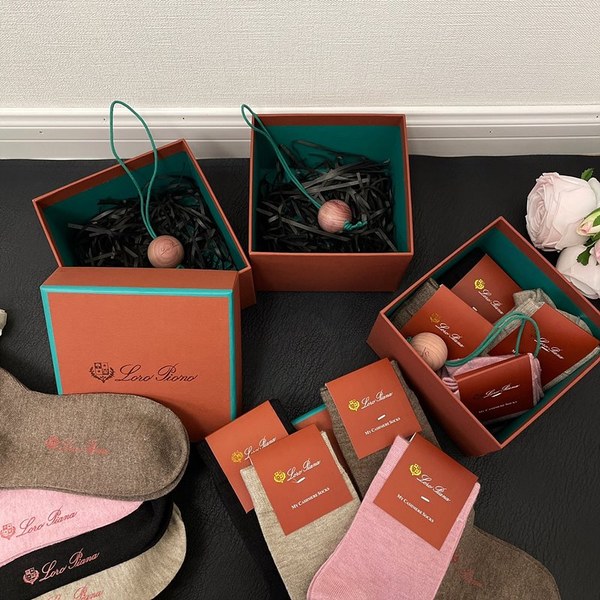 로로피아나 양말 4세트 [매장가 120만원대]