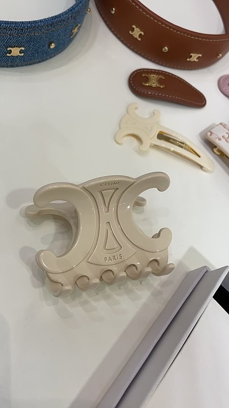 셀린느 라지 트리옹프 헤어 클로 [매장가 66만원대]