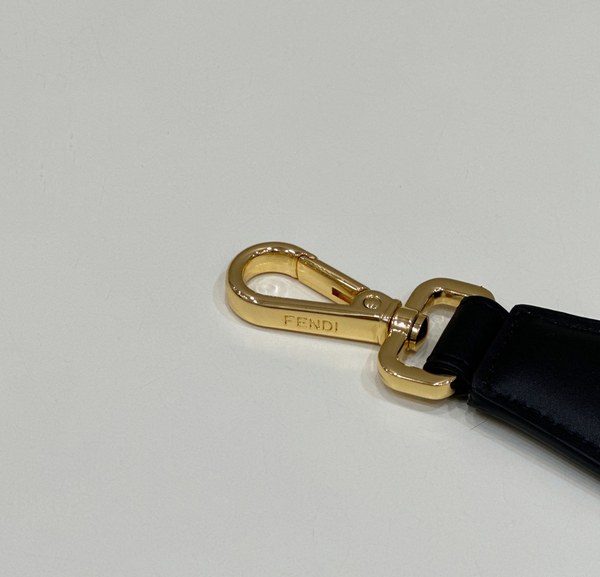펜디 Fendi 숄더 스트랩 유 / 블랙 리본 [매장가135만]