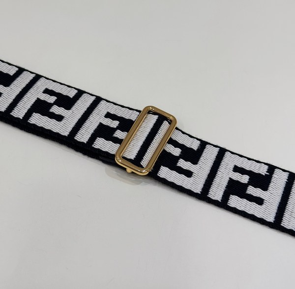 펜디 Fendi 숄더 스트랩 유 / 블랙 리본 [매장가135만]