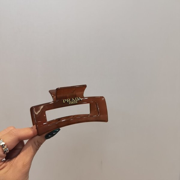 프라다 로고 헤어 집게핀 / 5컬러