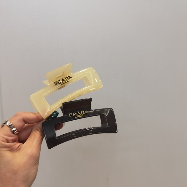 프라다 로고 헤어 집게핀 / 5컬러