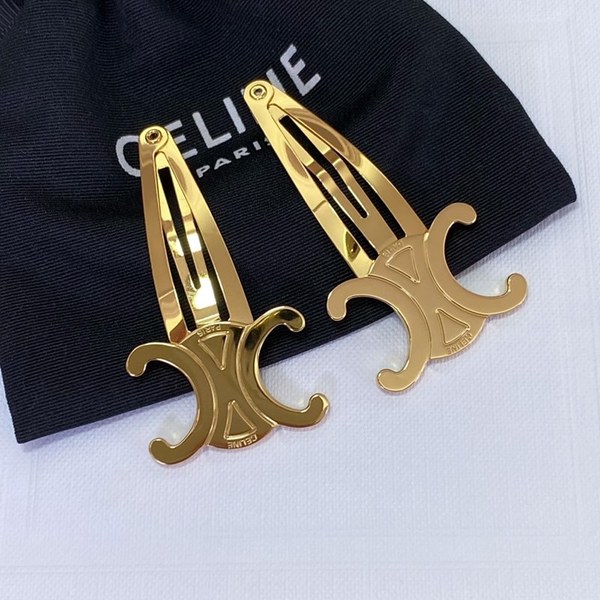 셀린느 트리옹프 스냅 헤어 클립 [매장가 63만원대]