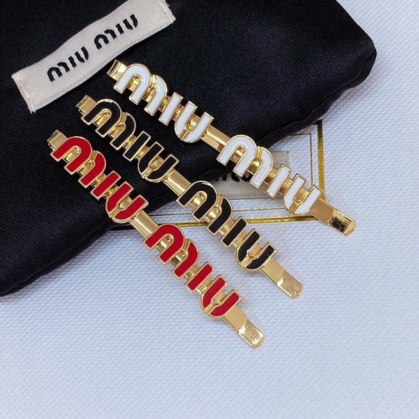 미우미우 에나멜 메탈 헤어 클립 3 color [매장가 47만원대]