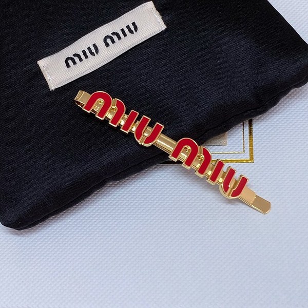 미우미우 에나멜 메탈 헤어 클립 3 color [매장가 47만원대]