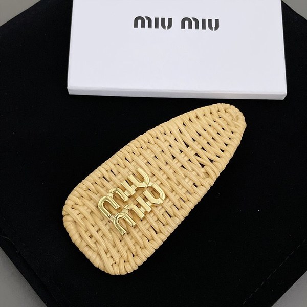 미우미우 우븐 패브릭 헤어 클립 [매장가 63만원대]