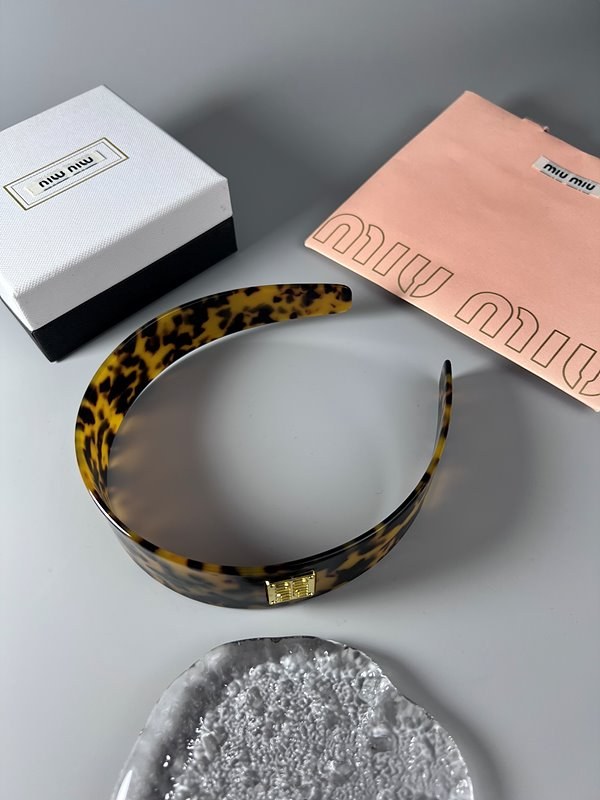 미우미우 플렉시글라스 헤드밴드 [매장가 73만원대]