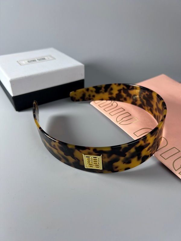 미우미우 플렉시글라스 헤드밴드 [매장가 73만원대]