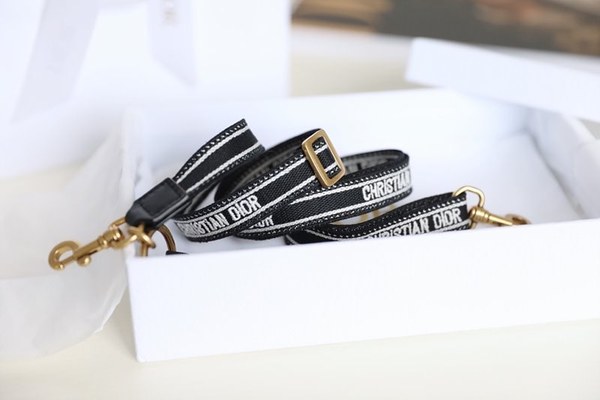 가방 길이조절 가능한 마이크로 숄더 스트랩 / 블루 [매장가120만원대]