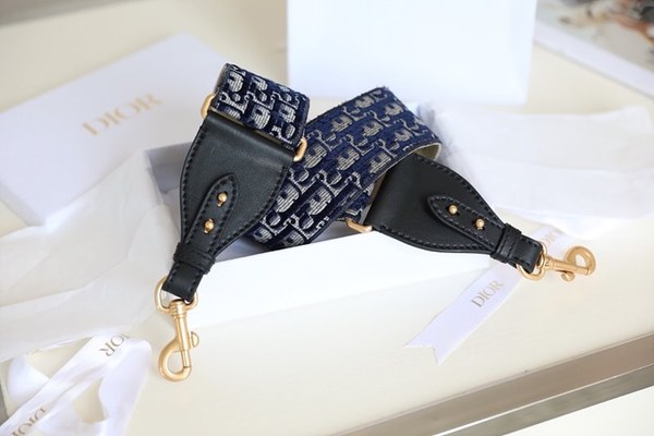 길이 조절 가능한 링 숄더 스트랩 / 오블리크 [매장가160만원대]