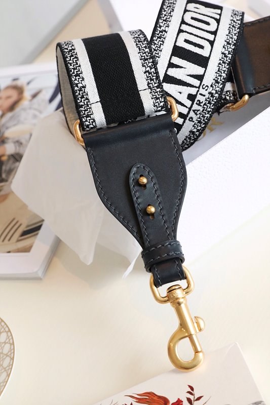 길이 조절 가능한 링 숄더 스트랩 / 블랙 [매장가160만원대]