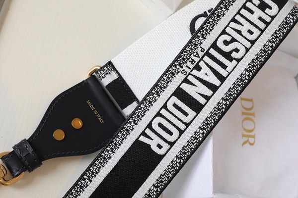 길이 조절 가능한 링 숄더 스트랩 / 블랙 [매장가160만원대]