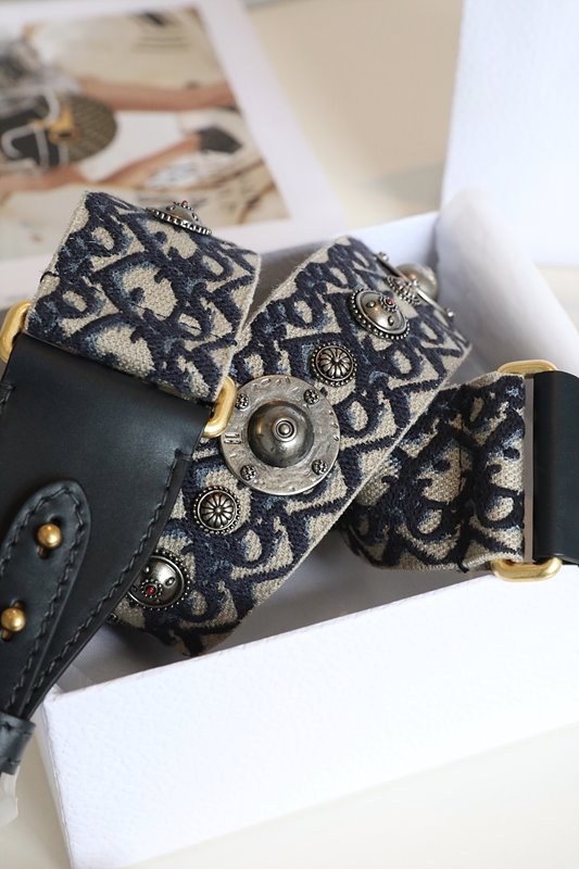 디올 링 숄더 스트랩 / 블루 [매장가205만원대]