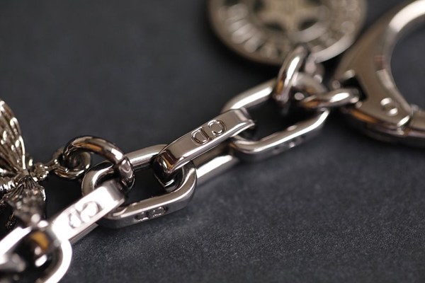 디올 30 Montaigne 몽테인 백참 실버 [매장가 145만원대]