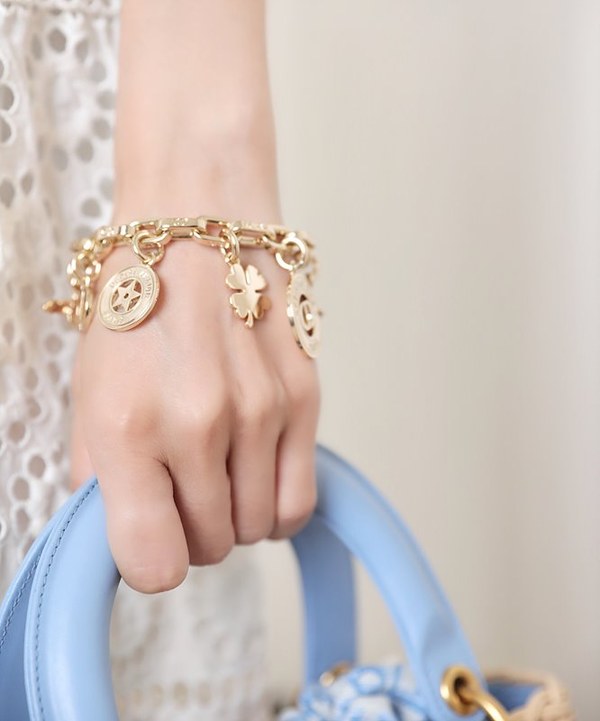 디올 30 Montaigne 몽테인 백참 [매장가 145만원대]