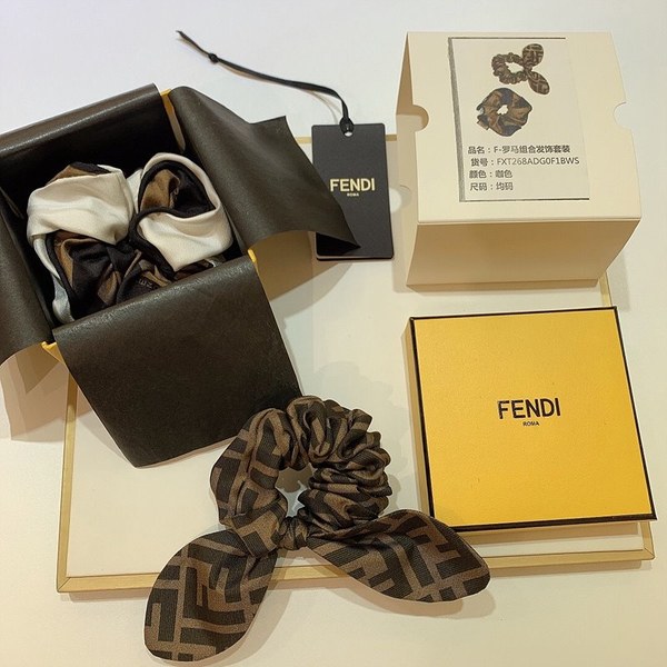 펜디 헤어밴드 [매장가 200만원대]