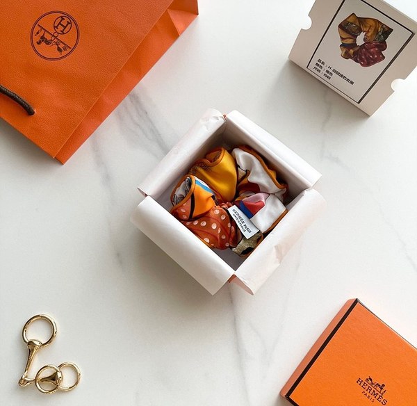 에르메스 크라운 재규어 헤어밴드 [매장가 140만원대]