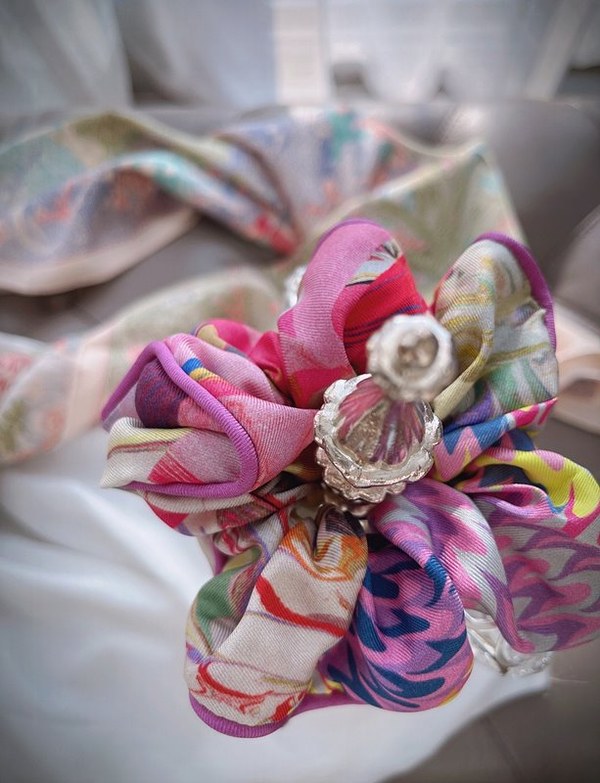 에르메스 실크 헤어밴드 [매장가 140만원대]